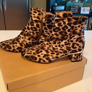 J Renee cheetah/leopard boots brand new size 7m